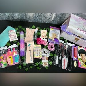 #081 23pc Unicorn Chest Bundle Set (Sm)